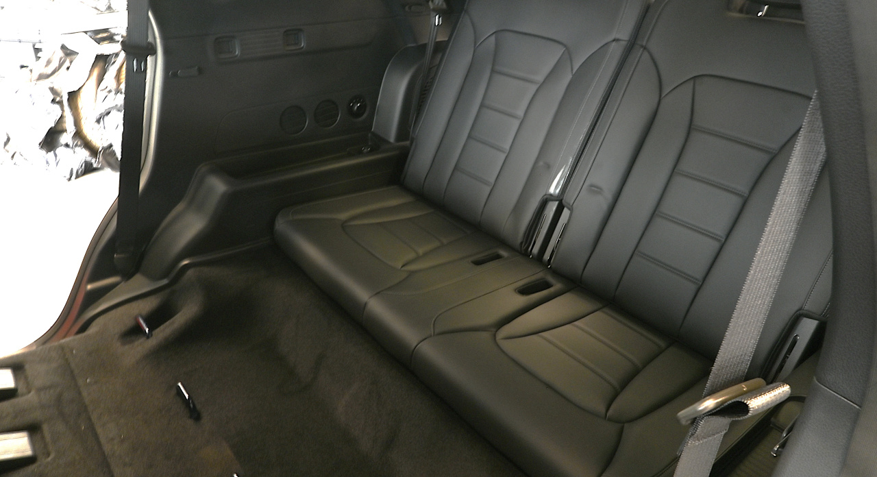 Rexton Premium+ AT 4x4  Lak 7-míst BLACK EDITION